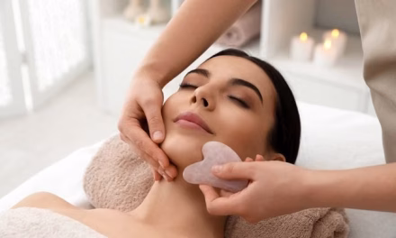 Pernah Dengar Gua Sha? Ini Dia Ragam Manfaatnya Untuk Wajah