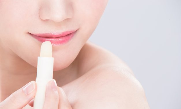 Cegah Bibir Gelap Dengan Menggunakan Produk Ber SPF